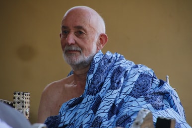 Pfr. Christian Oelke im Gespr&auml;ch mit Nana Kofi Marfo III