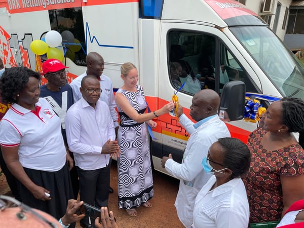 Ghana &Uuml;bergabe Krankenwagen